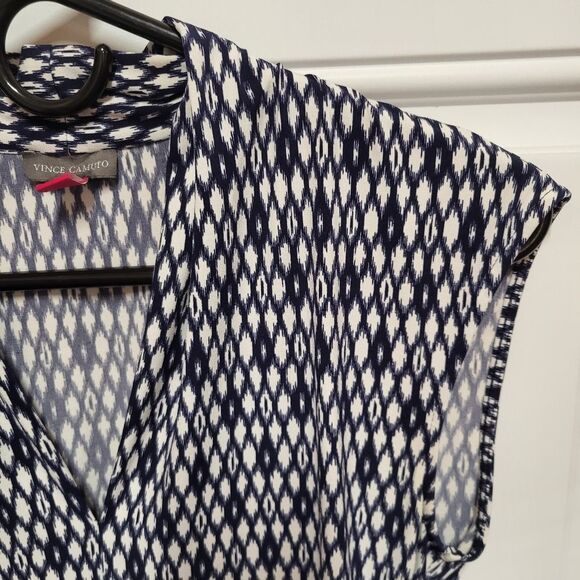 Vince Camuto Print Side‎ Ruched V-Neck Blouse Sz Medium - Picture 9 of 9